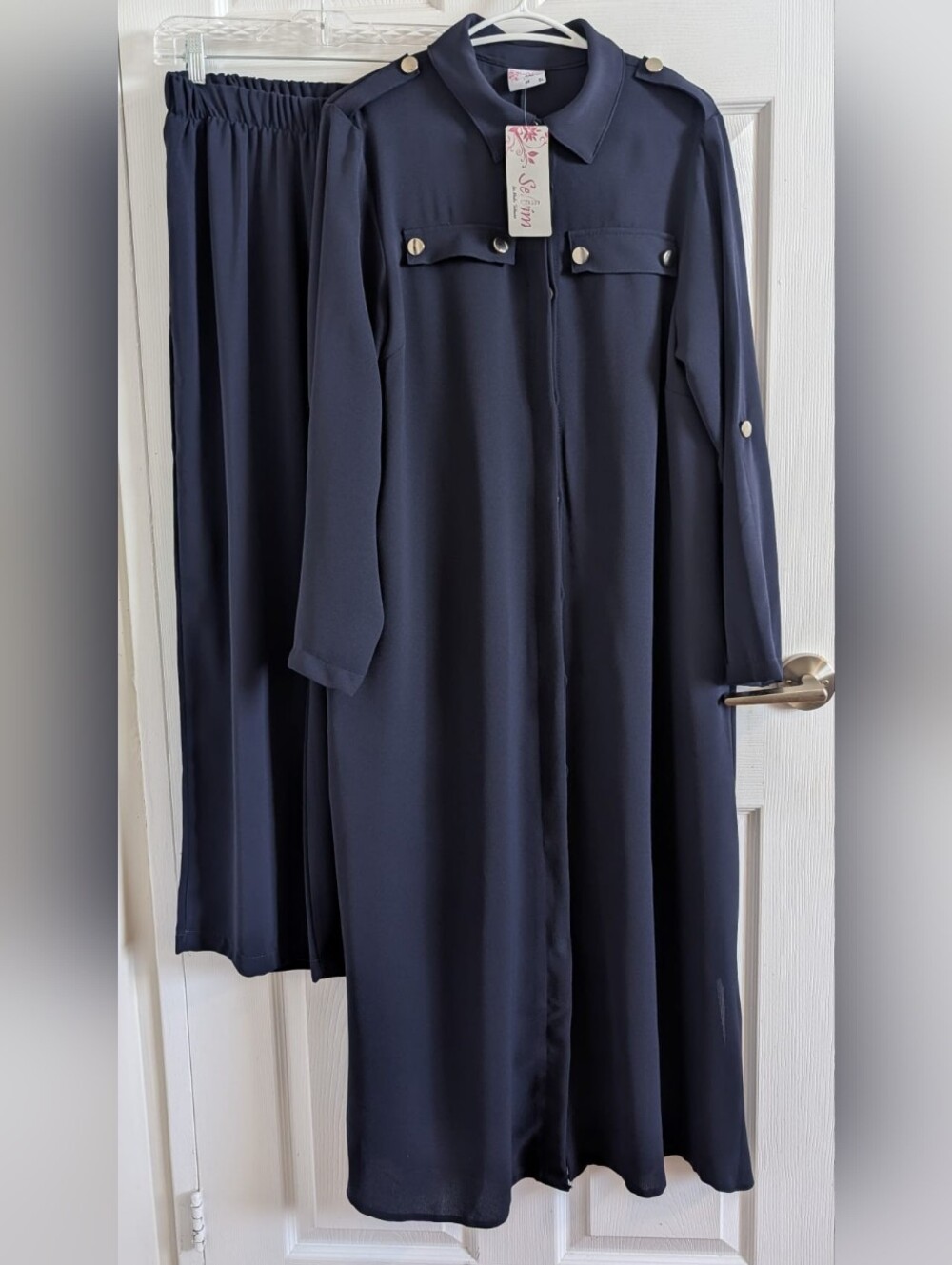 MWT Elegant Neutral  Navy Crepe Two-Piece Set - Minimalist Professional Suit